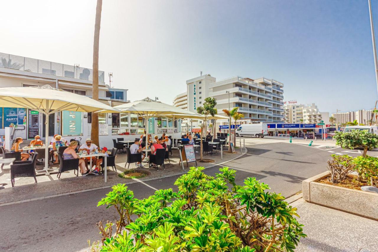 Front Of A Beach Aircon Las Americas Costa Adeje Playa de las Americas  Bagian luar foto